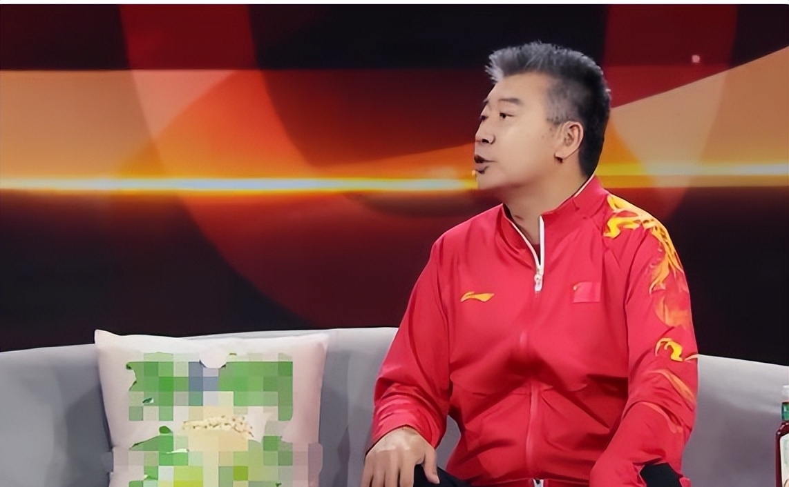 关于国乒谁最刺头!李隼:别看孙颖莎笑呵呵的她很难对付的信息