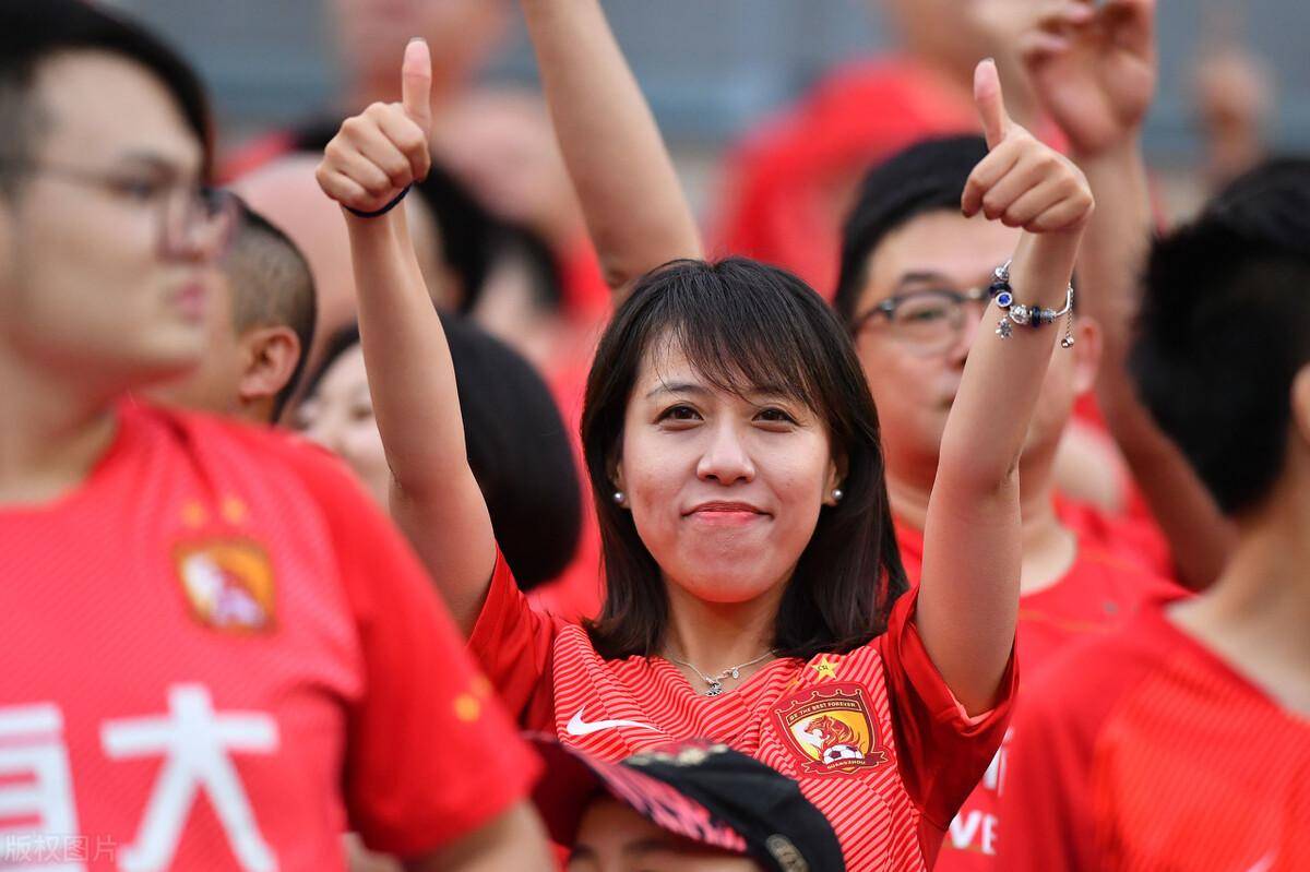 中场节奏：苏宁中场组织持续稳定助攻进球！